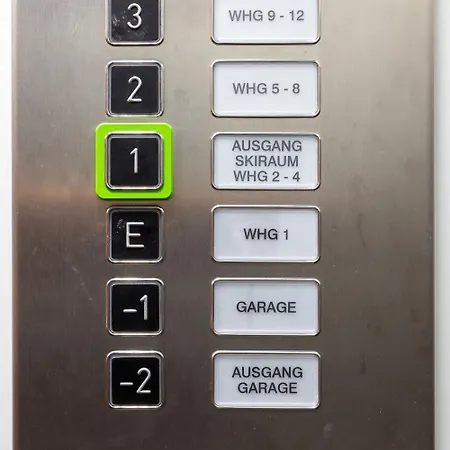 Appartement Tschuggenweg 10 *